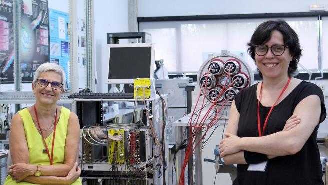 Anabel Morales (derecha) y Berta Rubio en el laboratorio del grupo de Espectroscopía Gamma y de Neutrones del Instituto de Física Corpuscular (IFIC). Fuente: 20 minutos